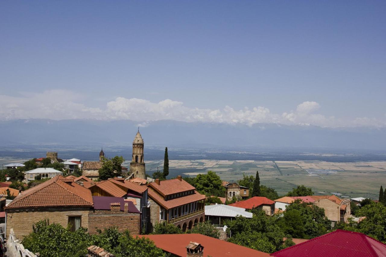 Three Gracia Hotel Sighnaghi Bagian luar foto
